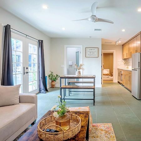Serene 1 Bed Guest House With Patio Sleeps 6 ลอสแอนเจลิส ภายนอก รูปภาพ